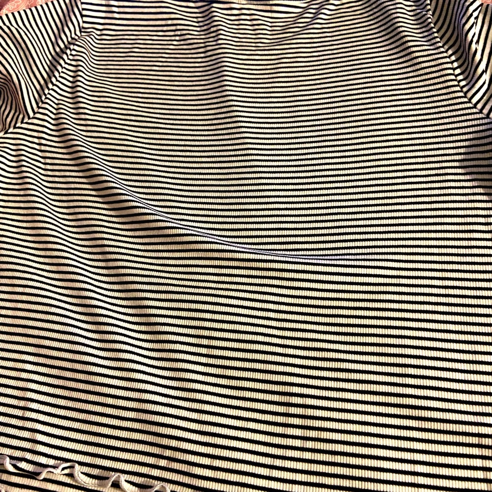 Women crop top
